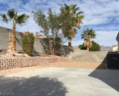 6119 Magic Mesa Street, North Las Vegas, NV 89031 Patio