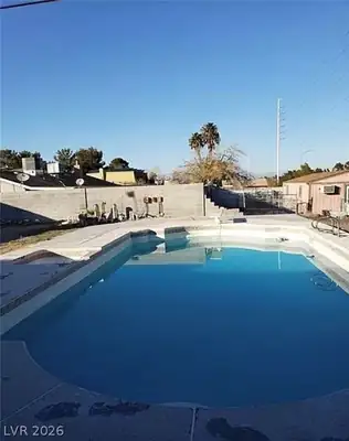 7990 Firethorn, Las Vegas, NV 89123 Pool