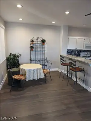 1830 North Buffalo Drive 2015 Dining Area
