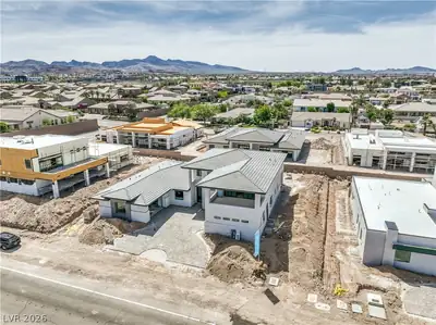 3061 East Serene Avenue, Henderson