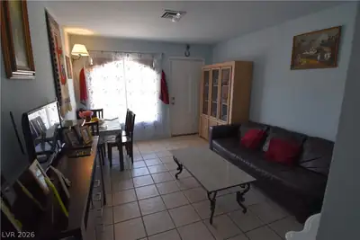 3908 Palos Verdes Street, Las Vegas, NV 89119 