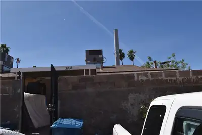 3908 Palos Verdes Street, Las Vegas, NV 89119 