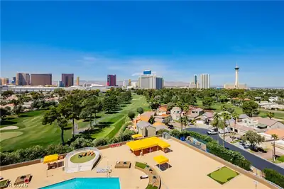 3111 Bel Air Drive 10C View