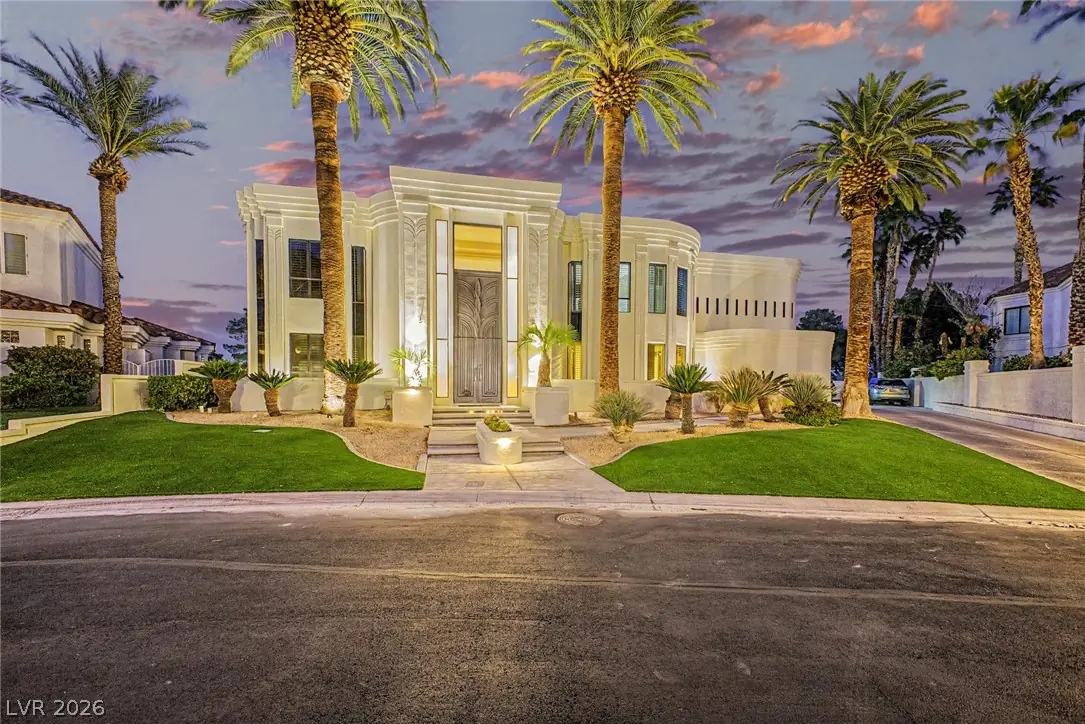 46 Gulf Stream Court, Las Vegas, NV 89113