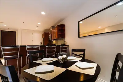 4525 DEAN MARTIN Drive 1611 