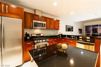 4525 DEAN MARTIN Drive 1611 
