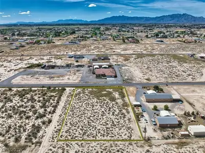 1670 Geofrey Street, Pahrump, NV 89060 