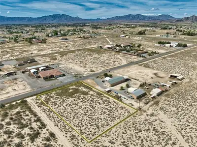 1670 Geofrey Street, Pahrump, NV 89060 