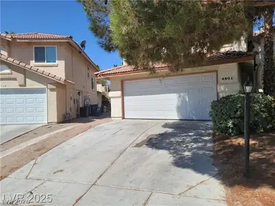 4801 Fiesta Lakes Street, Las Vegas
