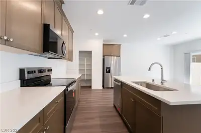 4279 Galaxy Gaze Avenue, Las Vegas, NV 89110 Kitchen