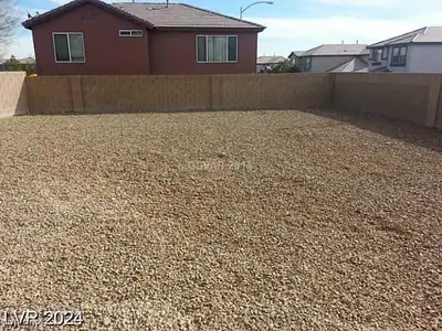 5308 La Quinta Hills Street, North Las Vegas, NV 89081 Yard