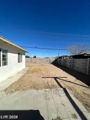 2705 Howard Drive, Las Vegas, NV 89104 Yard