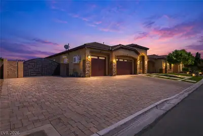 3922 Jacob Lake Circle, Las Vegas, NV 89118 Front of Structure
