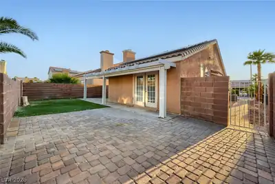 3408 Rose Valley Street, North Las Vegas, NV 89032 Patio