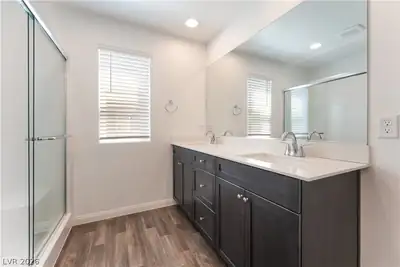 4273 Galaxy Gaze Avenue, Las Vegas, NV 89110 Primary Bathroom