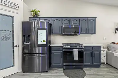 104 Iridescent Street, Henderson, NV 89012 