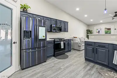 104 Iridescent Street, Henderson, NV 89012 