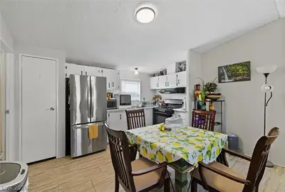 261 West Kite Street 