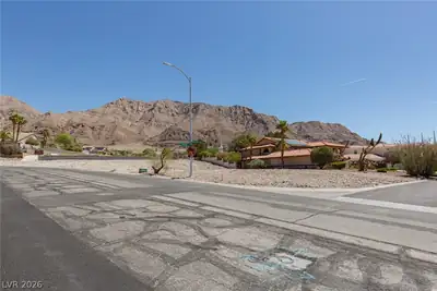 6881 Mountridge Drive, Las Vegas, NV 89110 