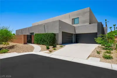 7389 Olive Creek Court, Las Vegas, NV 89117 Front of Structure