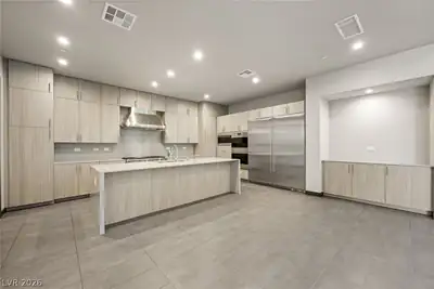 7389 Olive Creek Court, Las Vegas, NV 89117 Kitchen