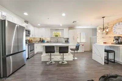 878 West Lake Mead Boulevard, Las Vegas