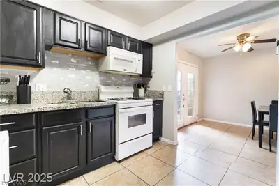 3986 Visby Lane, Las Vegas, NV 89119 