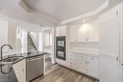 2403 Alpine Meadows Avenue, Henderson, NV 89074 Kitchen