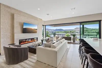 40 Heron Harbour Drive, Henderson, NV 89011 