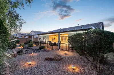 5911 Hansford Ranch Avenue, Las Vegas, NV 89131 Yard