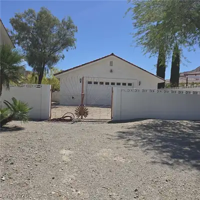 4755 North Grand Canyon Drive 