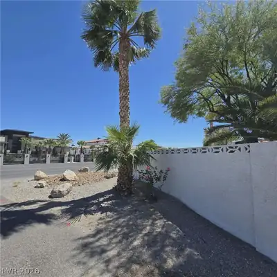 4755 North Grand Canyon Drive 