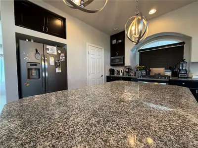7068 Parrot Bay Way Las Vegas, NV 89118