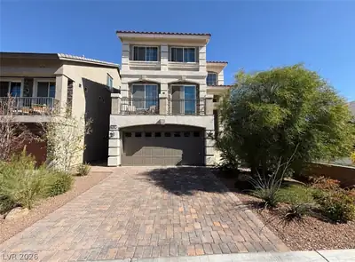 7068 Parrot Bay Way, Las Vegas, NV 89118 Front of Structure