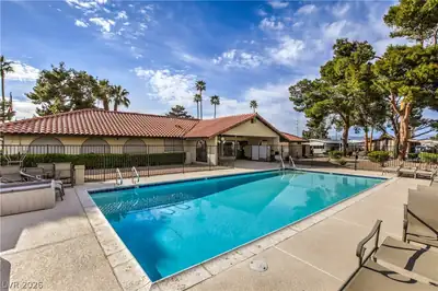 3071 La Barca Lane, Las Vegas, NV 89122 Pool