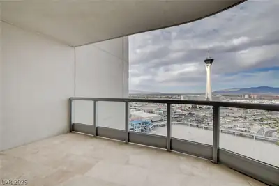 322 Karen Avenue 2602 Las Vegas, NV 89109