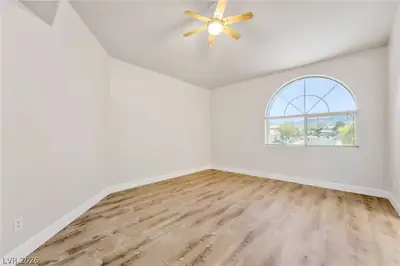 972 Upper Meadows Place Bedroom