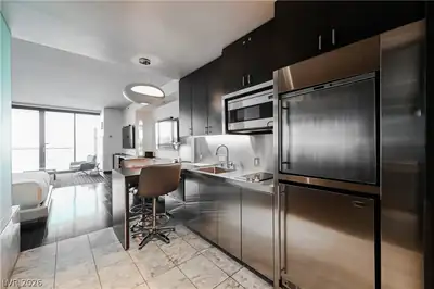 4381 West Flamingo Road 818 