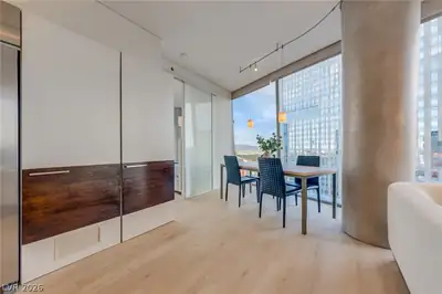 3722 Las Vegas Boulevard 1502 Dining Area