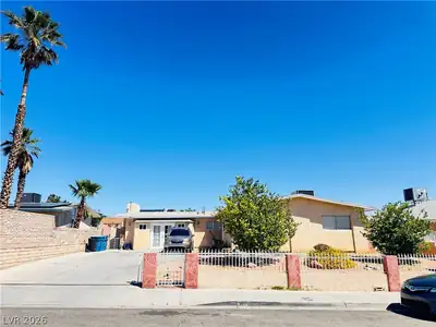 6952 Peggy Drive Las Vegas, NV 89145