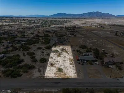 3431 West Mesquite Avenue Pahrump, NV 89060