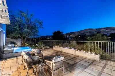 2587 Turtle Head Peak Drive, Las Vegas, NV 89135 