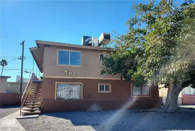 489 North Circle 4, Las Vegas