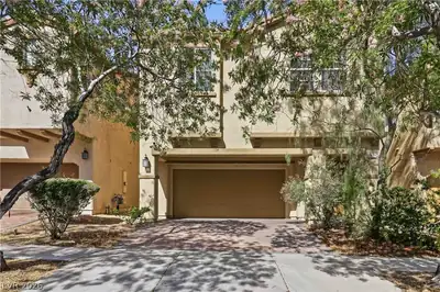 7471 Nicklin Street, Las Vegas, NV 89143 