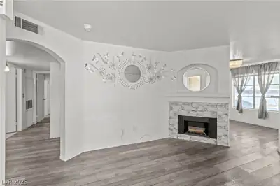 698 South Racetrack Road 311 