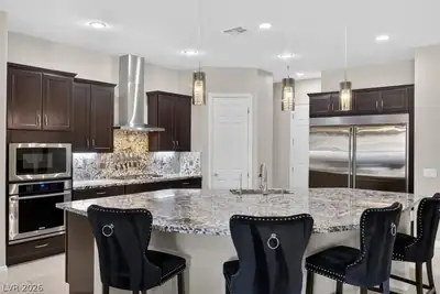 10380 Mystic Ledge Court, Las Vegas, NV 89149 Kitchen