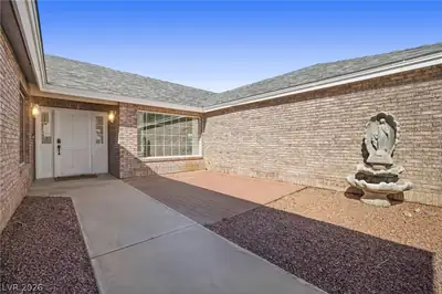 1990 Jim Haworth Court, Logandale, NV 89021 