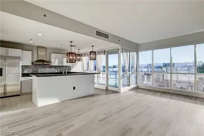 4575 Dean Martin Drive 406 Living Room