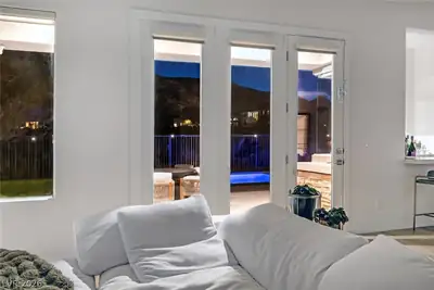 2797 Turtle Head Peak Dr Drive, Las Vegas, NV 89135 