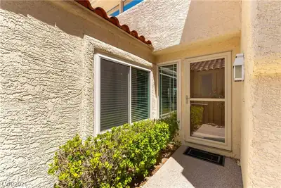6956 Emerald Springs Lane, Las Vegas, NV 89113 